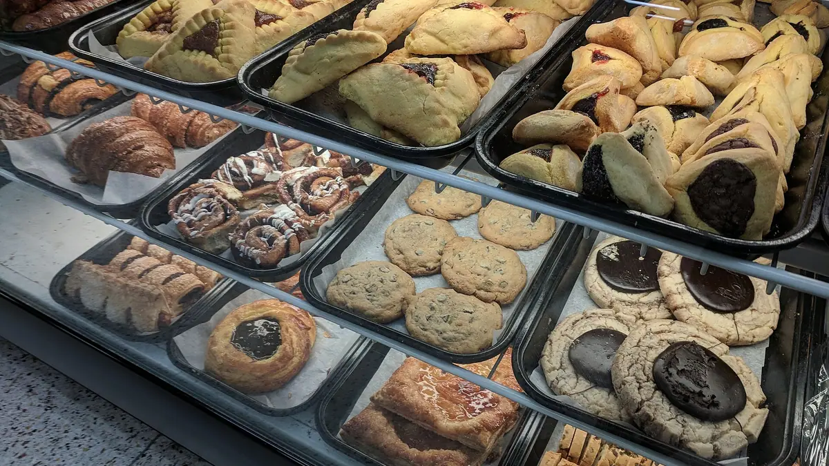 Eagle eats bakery – bakery in Clifton Estate, London
